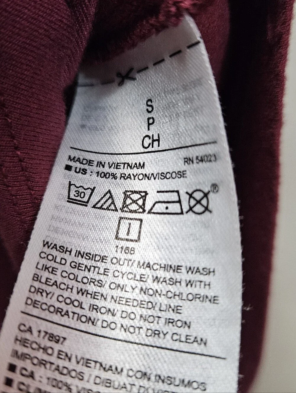 YOU HAD ME AT MERLOT Old Navy Womens Small Rounded Bottom Graphic Tee Shirt